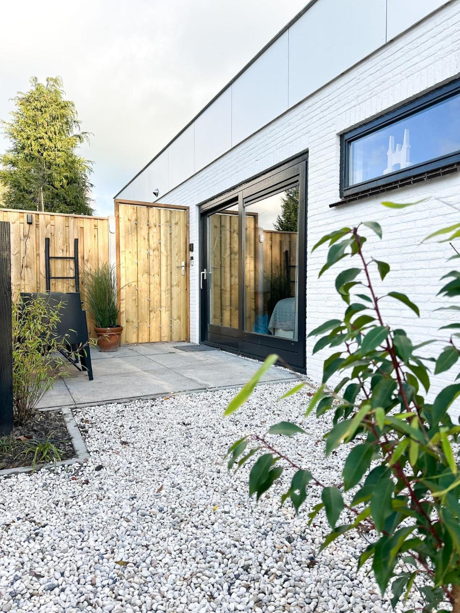 Bed & Breakfast Waterpoort - Incl Gratis Licht Ontbijt En Parking 스네크 외부 사진